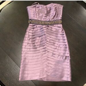 ⚜️🪻Y2K VINTAGE BCBG MAXAZRIA SCALLOPED SATIN COCKTAIL DRESS SIZE SMALL🪻⚜️